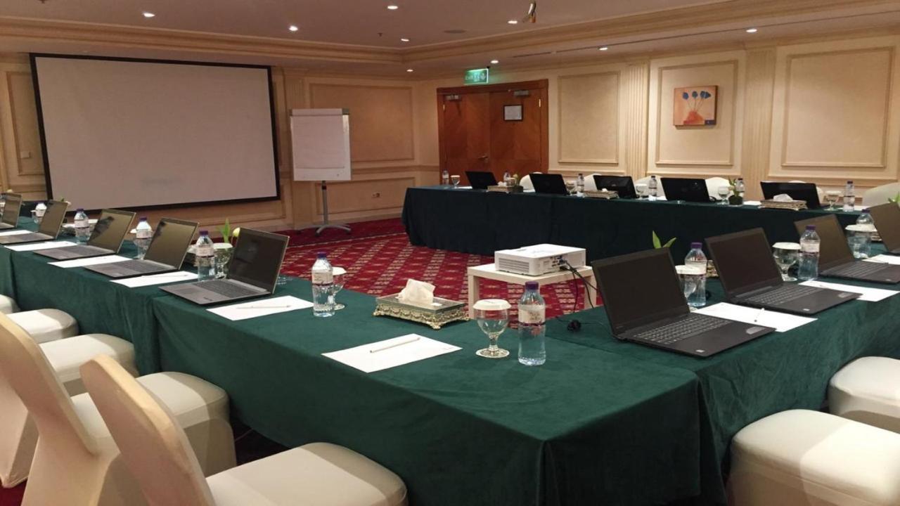 Holiday Inn Al Khobar, An Ihg Hotel Εξωτερικό φωτογραφία